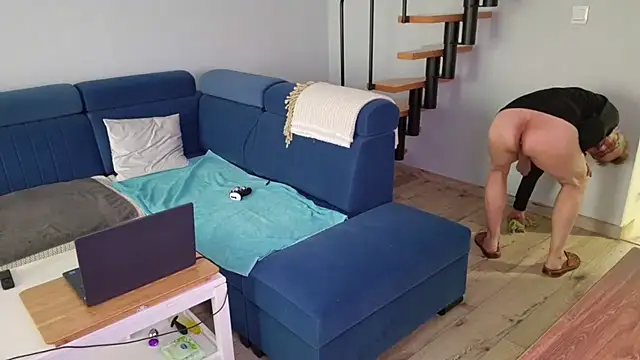 Snapshot of axecoman60 chatting on 03-11-25, 10:51 axecoman60 online show from 03-11-25, 10:51