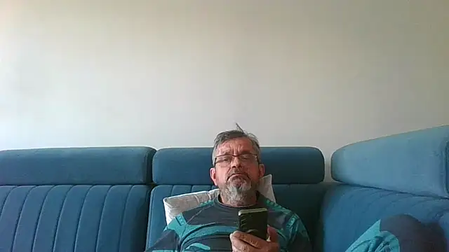 Snapshot of axecoman60 chatting on 03-15-25, 12:45 axecoman60 online show from 03-15-25, 12:45