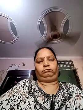 Kavya kapoor online show from 10-19-25, 04:35