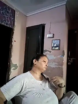 Kavya kapoor online show from 05-10-26, 12:54