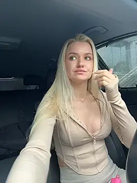 Snapshot of Devill_Angel_ chatting on 06-17-26, 11:01 Devill Angel online show from 06-17-26, 11:01
