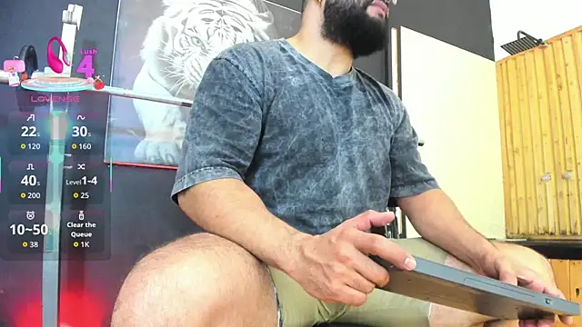 Luke  09 online show from 12-22-25, 11:51