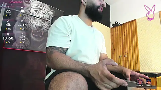 Snapshot of Luke__09 chatting on 05-21-26, 11:17 Luke 09 online show from 05-21-26, 11:17