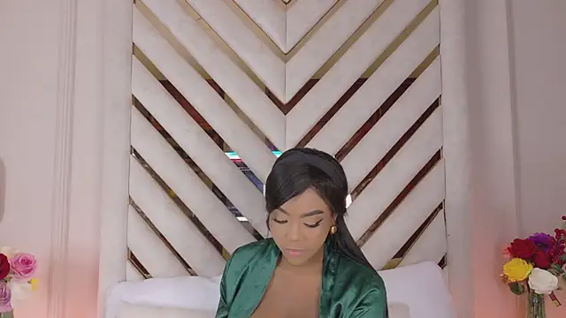 Snapshot of Lola_King chatting on 07-09-26, 04:05 Lola King online show from 07-09-26, 04:05