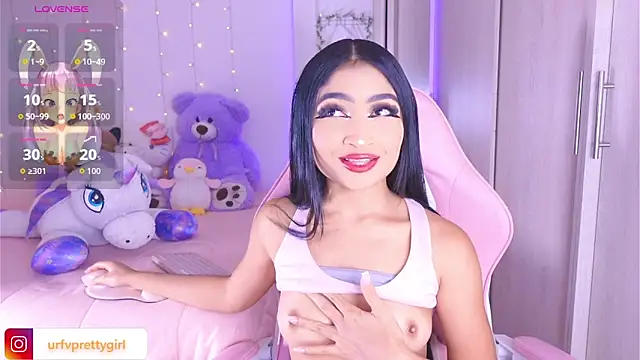 Snapshot of urfavprettygirl chatting on 05-16-26, 02:19 urfavprettygirl online show from 05-16-26, 02:19