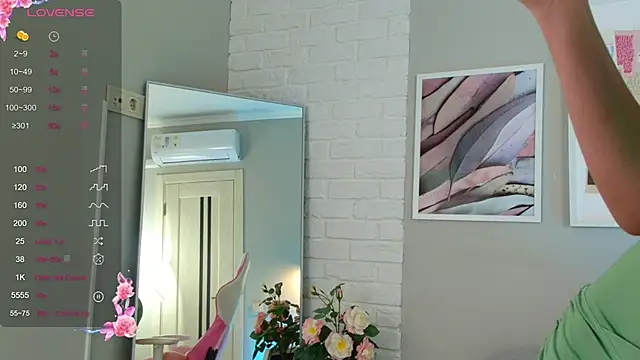 Snapshot of AliceBrayan chatting on 03-08-25, 05:17 AliceBrayan online show from 03-08-25, 05:17