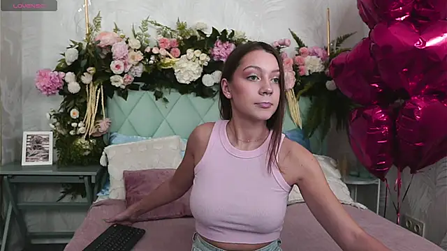 Snapshot of AliceBrayan chatting on 02-19-26, 05:20 AliceBrayan online show from 02-19-26, 05:20