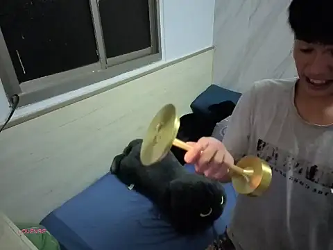 bbhiShark online show from 09-26-25, 12:20