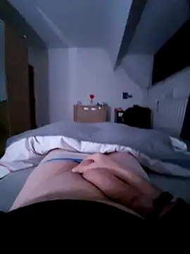 pascalino100 online show from 03-03-25, 05:20