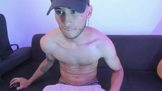 Henrikk senn online show from 05-17-26, 12:41