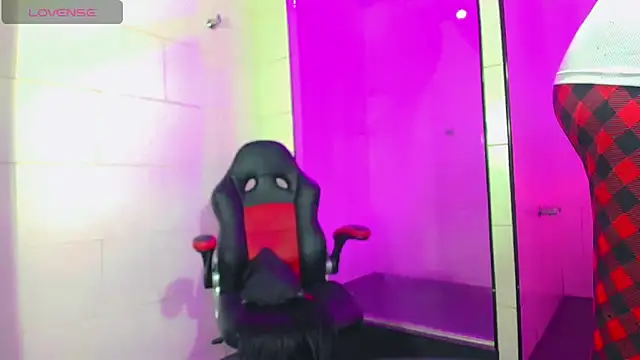 nicol gill  online show from 02-20-25, 11:42