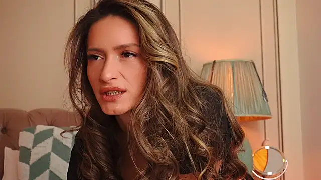 Snapshot of MayaVixxen chatting on 02-21-26, 02:56 MayaVixxen online show from 02-21-26, 02:56