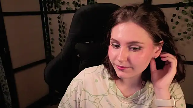 Diana Flower online show from 04-08-26, 02:39