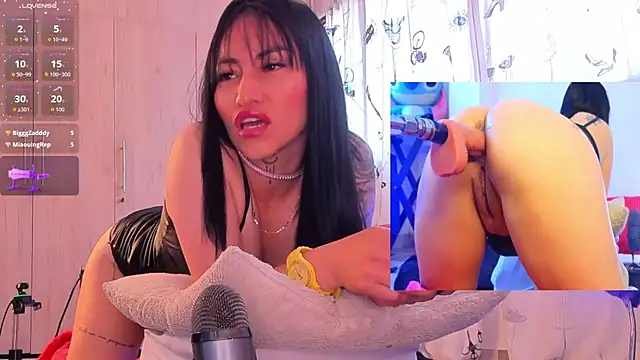 jolee   online show from 03-22-26, 02:09