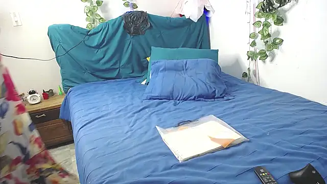 DominaLeona online show from 10-28-25, 09:39