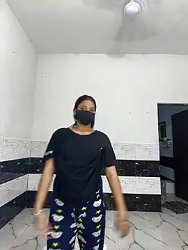 Snapshot of riya190 chatting on 10-11-25, 05:22 riya190 online show from 10-11-25, 05:22