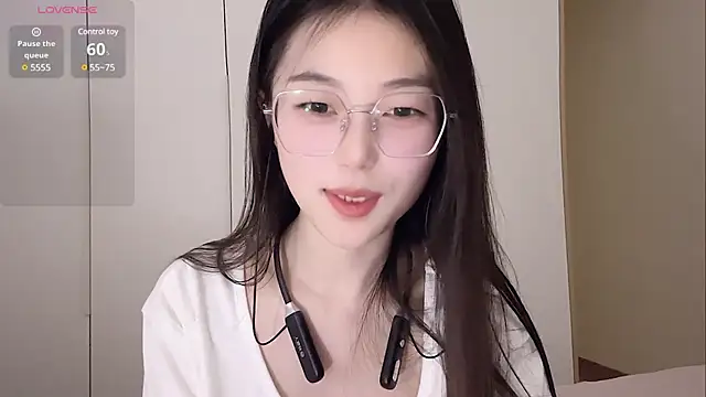 Sweet-Angel999 online show from 03-18-25, 05:31