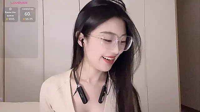 Sweet-Angel999 online show from 03-19-25, 12:56