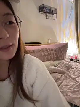 Sweet-Angel999 online show from 12-19-25, 03:19