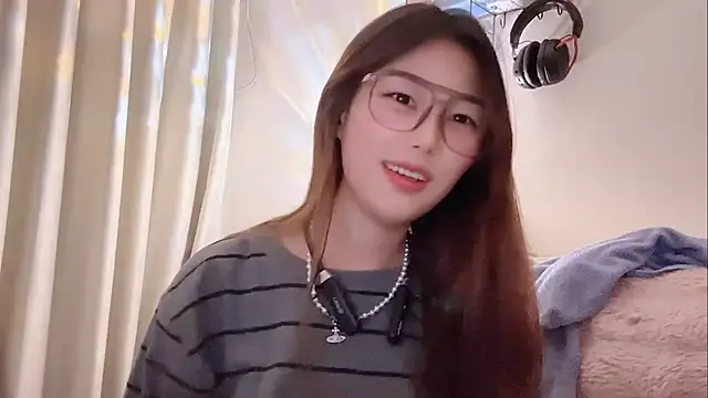 Sweet-Angel999 online show from 02-06-26, 03:26