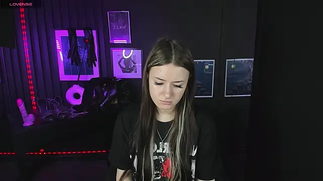 Lily Moonlight online show from 02-13-25, 07:56