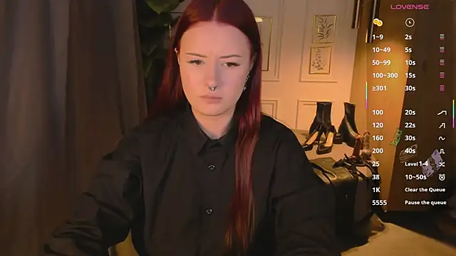 Lily Moonlight online show from 04-04-26, 02:03