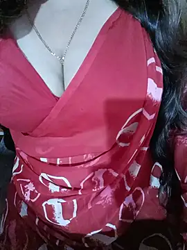 Snapshot of Beautyy38 chatting on 05-12-26, 02:52 Beautyy38 online show from 05-12-26, 02:52