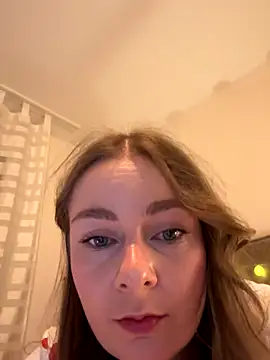 Joanachupa online show from 12-20-25, 09:11