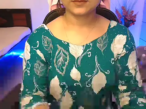 Snapshot of WildRuhi20 chatting on 06-12-26, 04:55 WildRuhi20 online show from 06-12-26, 04:55