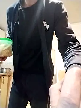 Nik888Nik888 online show from 03-07-25, 03:19