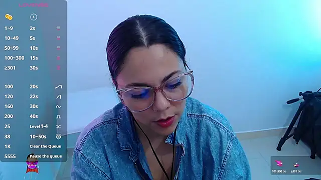 Snapshot of Mailywindsor chatting on 02-11-25, 01:30 Mailywindsor online show from 02-11-25, 01:30