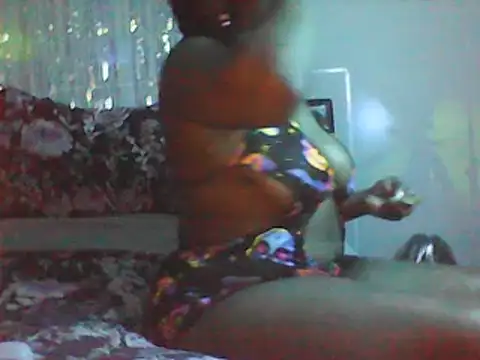 Snapshot of YourFaceMyThrone27 chatting on 01-01-25, 11:40 YourFaceMyThrone27 online show from 01-01-25, 11:40