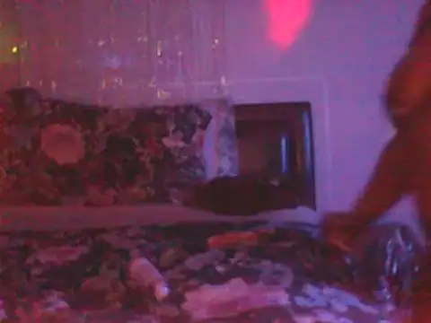 Snapshot of YourFaceMyThrone27 chatting on 01-02-25, 02:43 YourFaceMyThrone27 online show from 01-02-25, 02:43