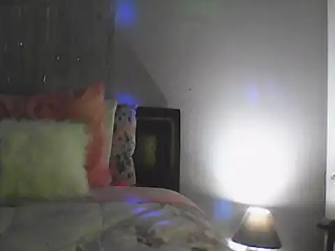 Snapshot of YourFaceMyThrone27 chatting on 02-19-25, 01:18 YourFaceMyThrone27 online show from 02-19-25, 01:18