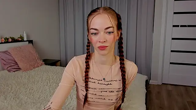 Undertheskin online show from 04-09-26, 09:47