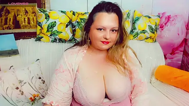 KlaraHoll online show from 05-30-26, 03:20