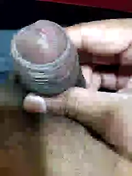 Snapshot of horneylover2024 chatting on 03-05-25, 02:14 horneylover2024 online show from 03-05-25, 02:14