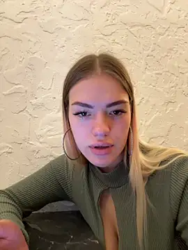 Snapshot of -Sexy_Barbie- chatting on 01-11-25, 02:15 -Sexy Barbie- online show from 01-11-25, 02:15