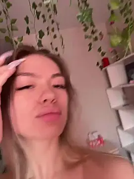 Snapshot of -Sexy_Barbie- chatting on 03-12-25, 03:13 -Sexy Barbie- online show from 03-12-25, 03:13