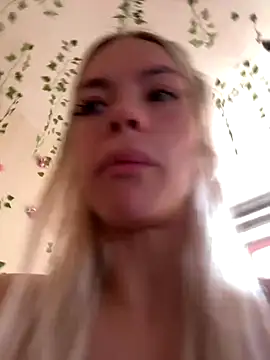 Snapshot of -Sexy_Barbie- chatting on 09-27-25, 04:28 -Sexy Barbie- online show from 09-27-25, 04:28