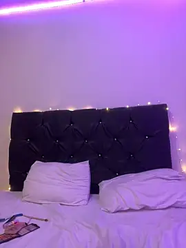 alisson carolina73 online show from 12-31-24, 11:17