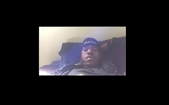 Snapshot of POPAYE972 chatting on 06-16-26, 10:29 POPAYE972 online show from 06-16-26, 10:29