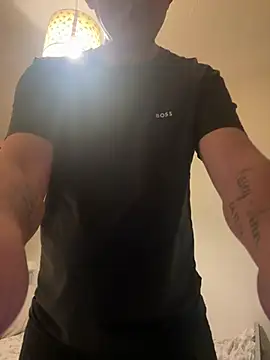 Snapshot of mrwright878787 chatting on 02-21-26, 04:57 mrwright878787 online show from 02-21-26, 04:57