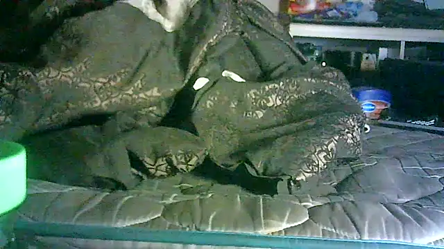 Snapshot of DI4MOND_FIR3 chatting on 06-11-26, 12:32 DI4MOND FIR3 online show from 06-11-26, 12:32