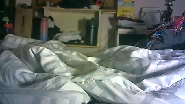 Snapshot of DI4MOND_FIR3 chatting on 07-08-26, 07:35 DI4MOND FIR3 online show from 07-08-26, 07:35