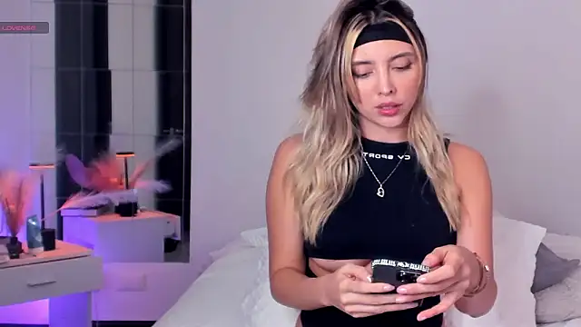 sammanthalove online show from 03-15-26, 03:23