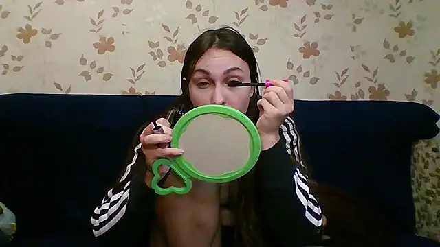 Snapshot of catt_kat chatting on 10-08-25, 09:51 catt kat online show from 10-08-25, 09:51
