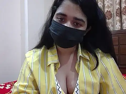 Snapshot of A-pusparani chatting on 06-11-26, 08:18 A-pusparani online show from 06-11-26, 08:18