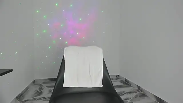 Snapshot of mikee_scooth chatting on 11-05-25, 11:27 mikee scooth online show from 11-05-25, 11:27