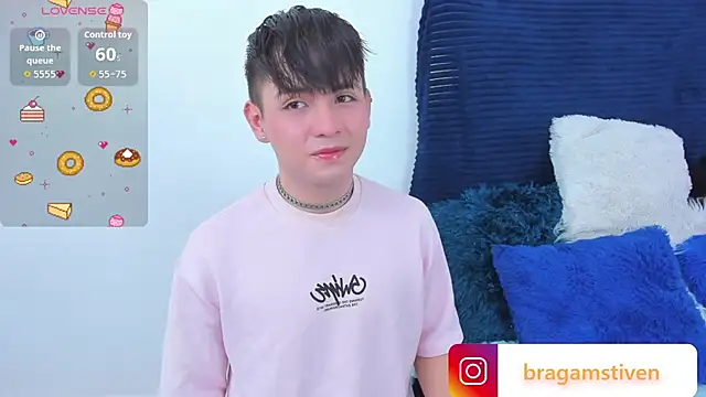 Snapshot of Bragam_Stiven chatting on 09-29-25, 10:25 Bragam Stiven online show from 09-29-25, 10:25